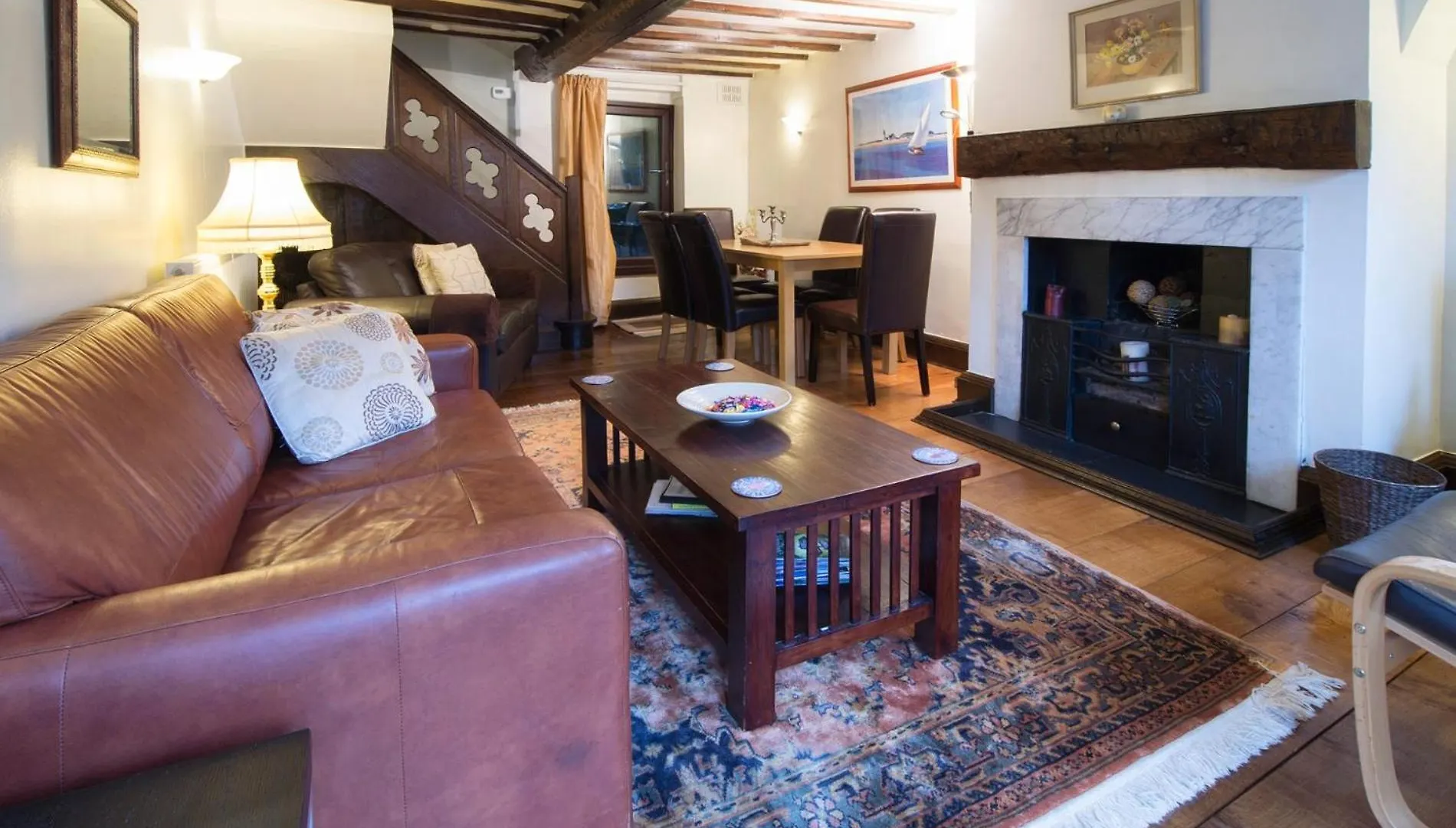 4 Bed Property In Knaresborough Hh090 0*,